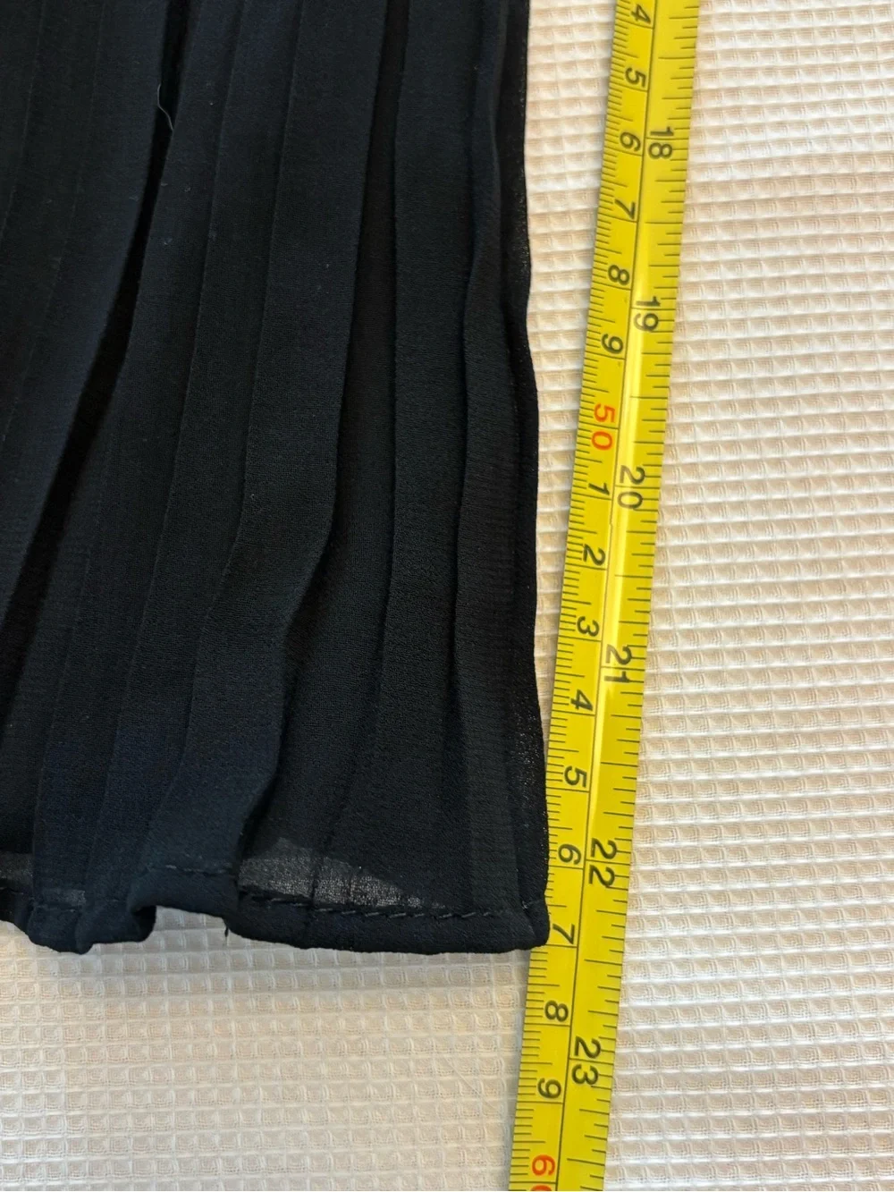 Black Elegant Vertical Pleated Jumpsuit by Shinestar Sz M - Picture 9 of 10